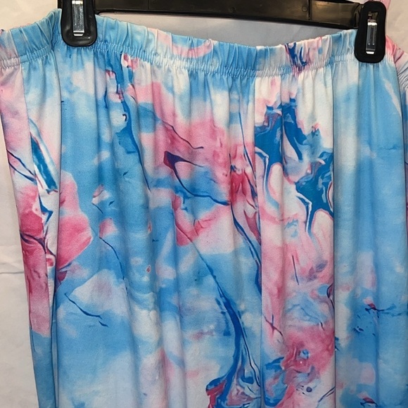 PJ Lounge Set, Size XL, Pant Waist 19”, Length 42”, Top PTP 24.5”, L 24”, - Picture 4 of 10